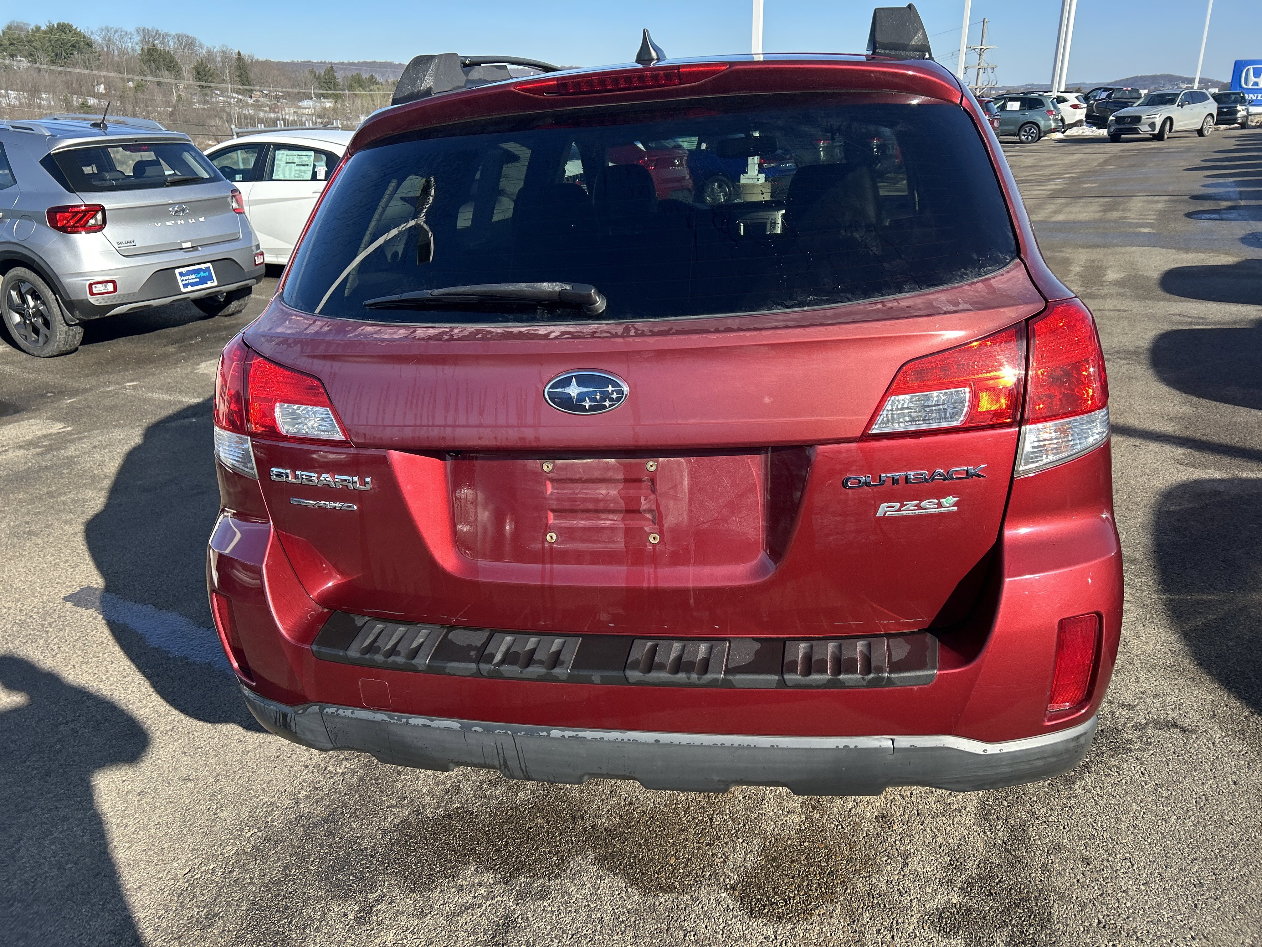 Used 2013 Subaru Outback 2.5i Limited w/ Moonroof Pkg image 8