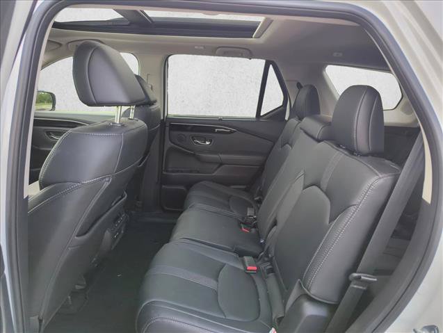 Used 2023 Honda Pilot Touring image 19
