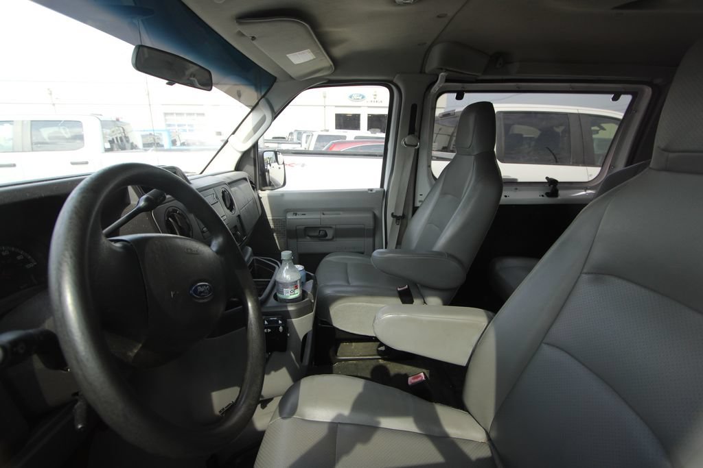Used 2011 Ford E-350 and Econoline 350 XL w/ PWR Windows & Locks Group RWD image 12