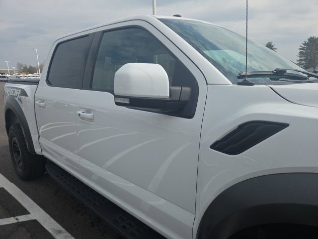 Used 2018 Ford F150 Raptor w/ Equipment Group 802A Luxury image 5