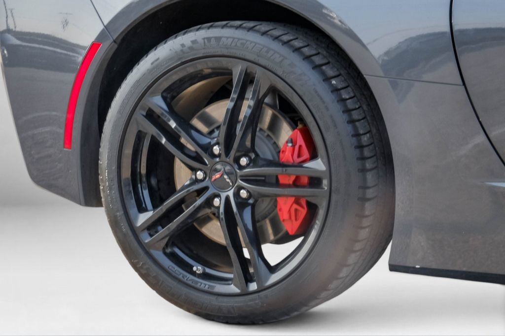 Used 2017 Chevrolet Corvette Stingray Coupe w/ Carbon Flash Badge Package RWD image 52