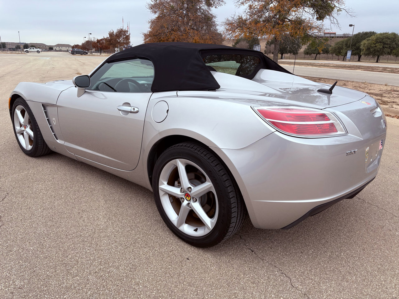Used 2007 Saturn Sky image 6