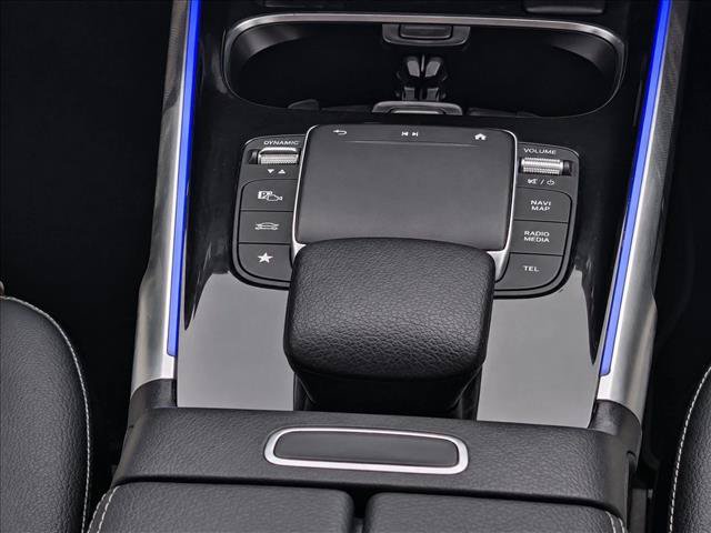 Used 2022 Mercedes-Benz GLB 250 image 24