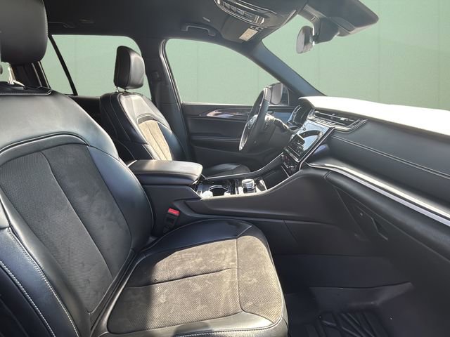 Certified 2023 Jeep Grand Cherokee Altitude image 40