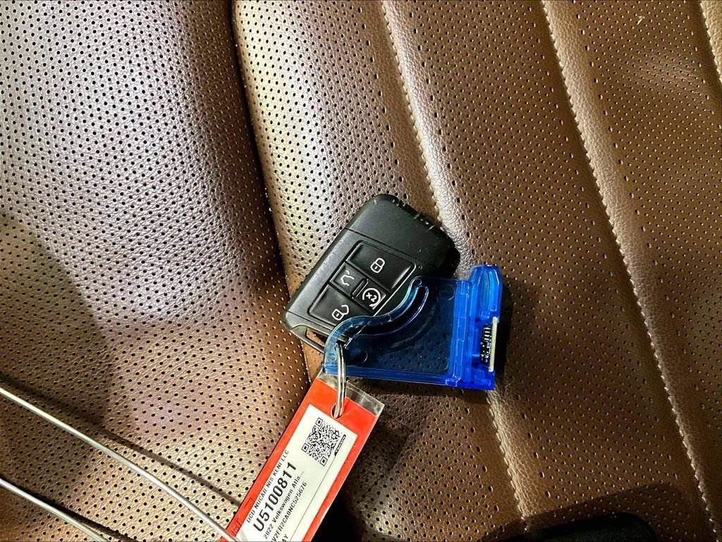 Used 2022 Volkswagen Atlas SEL Premium image 32