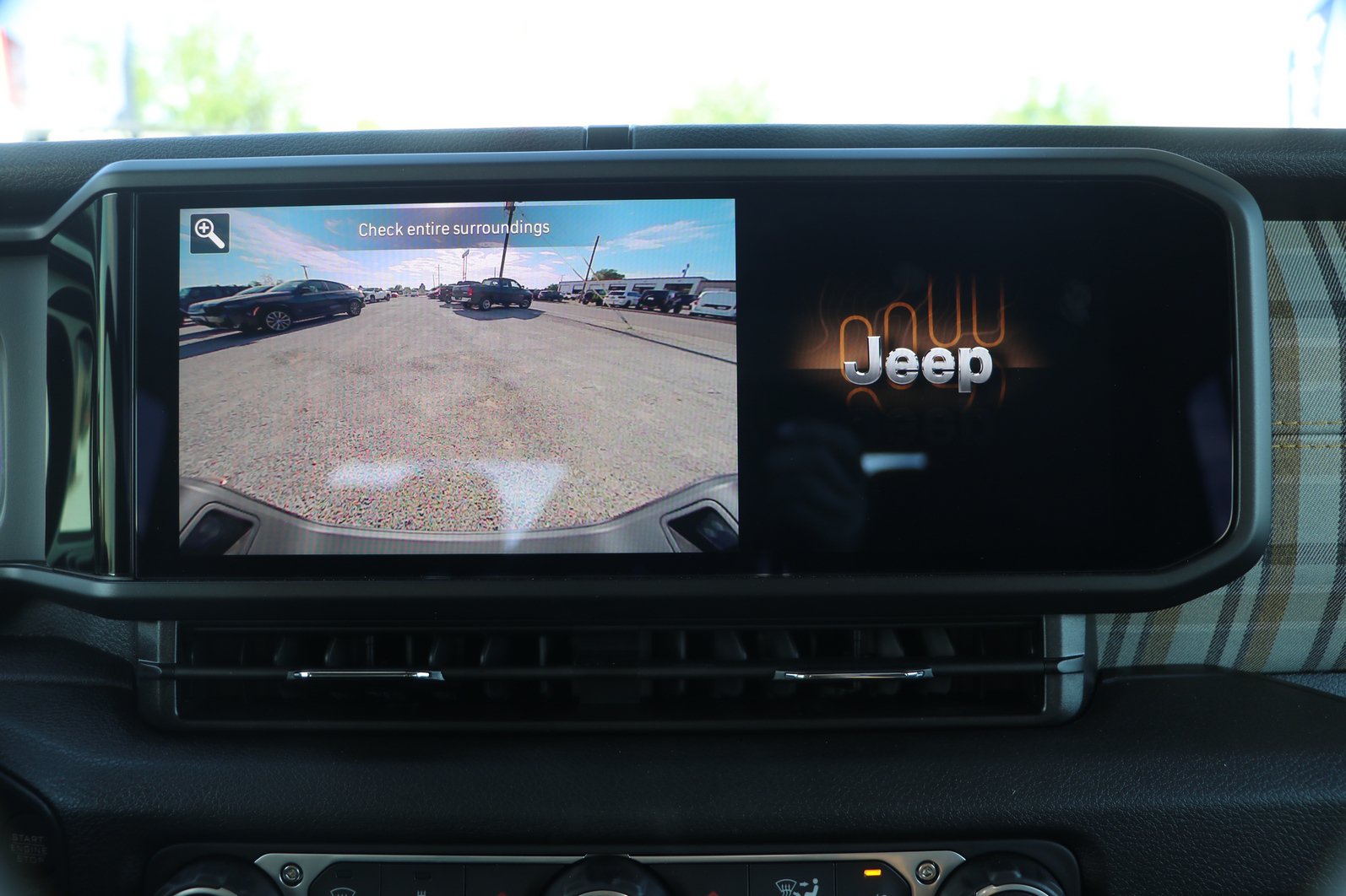 New 2026 Jeep Gladiator Mojave AWD/4WD image 22