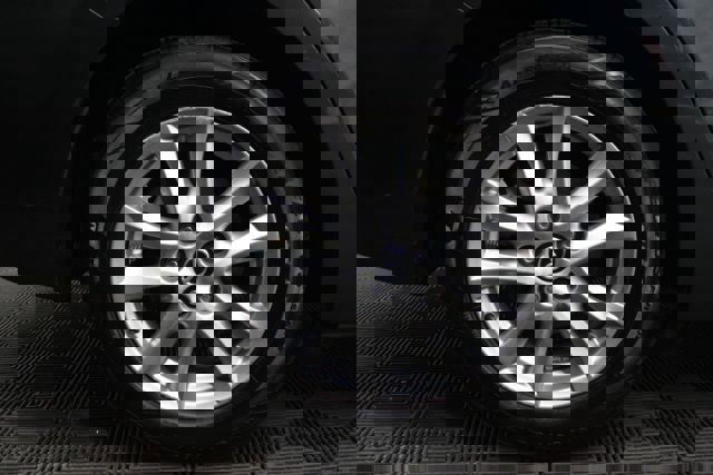 Used 2014 MAZDA MAZDA3 i Touring image 5