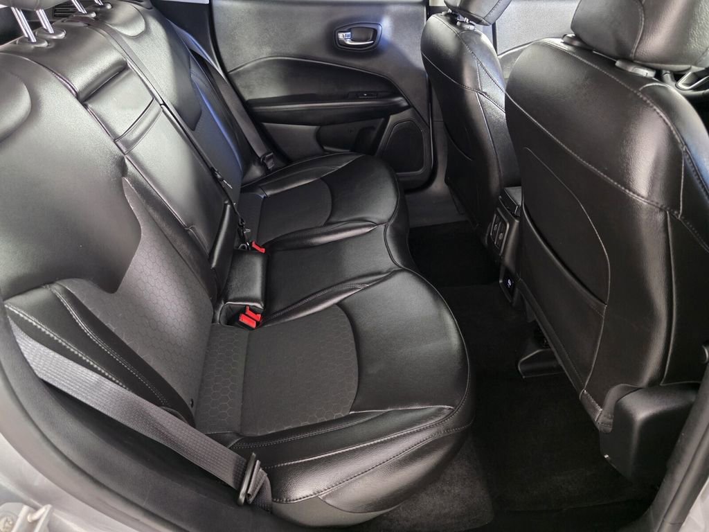 Certified 2020 Jeep Compass Altitude image 30