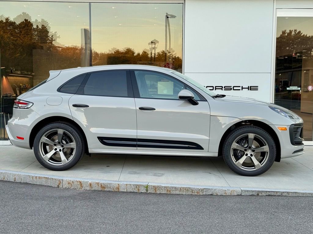 New 2026 Porsche Macan image 39