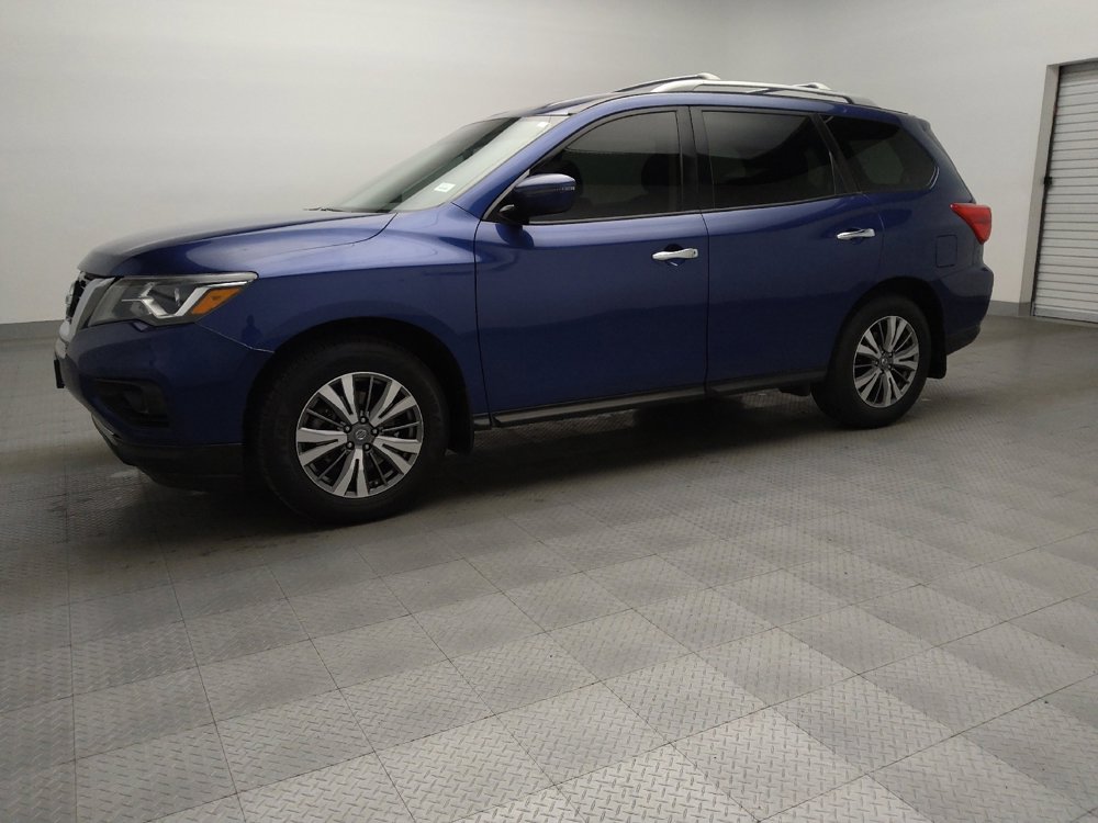 Used 2019 Nissan Pathfinder S image 2