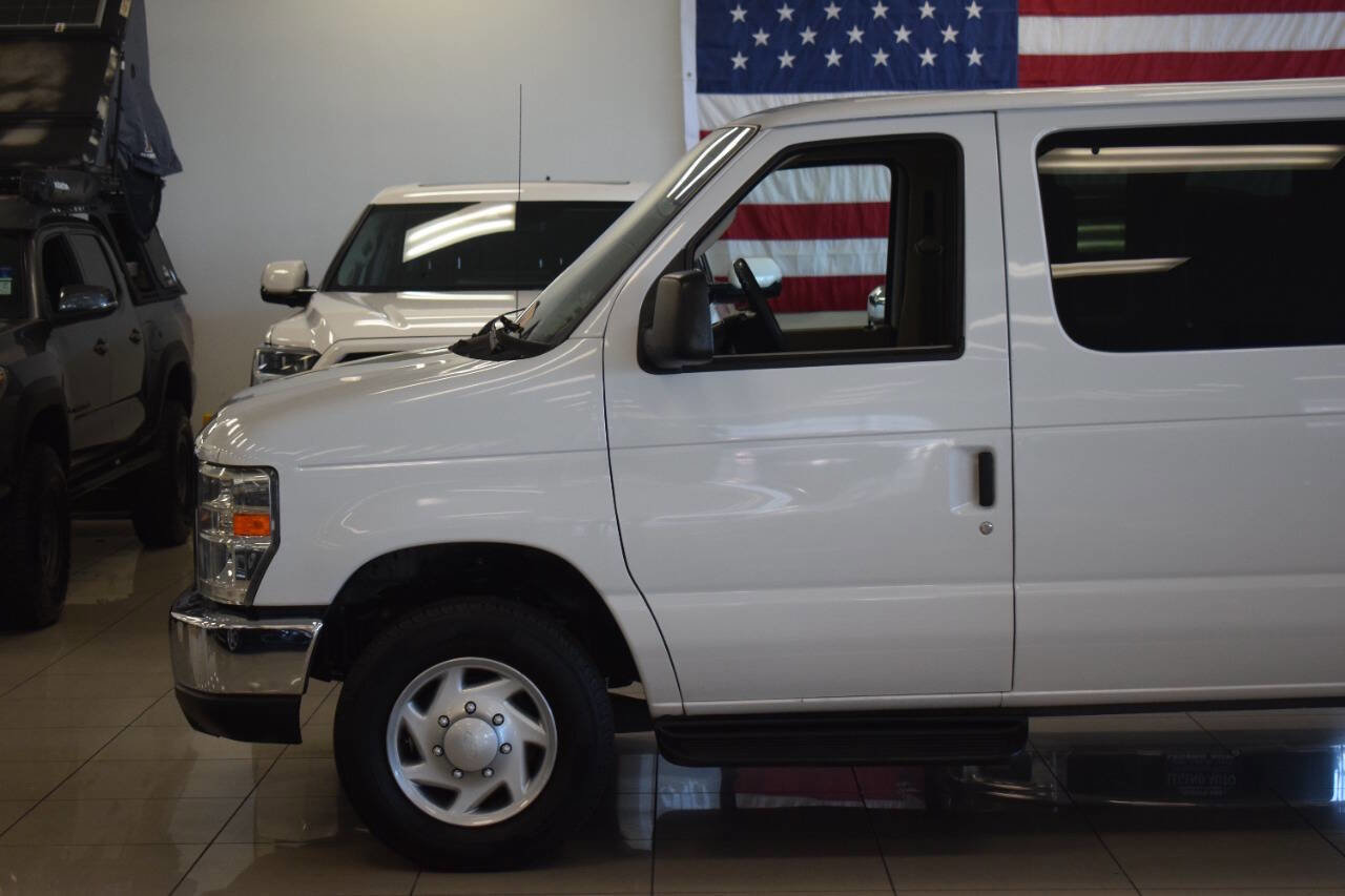 Used 2014 Ford E-350 and Econoline 350 XLT image 19