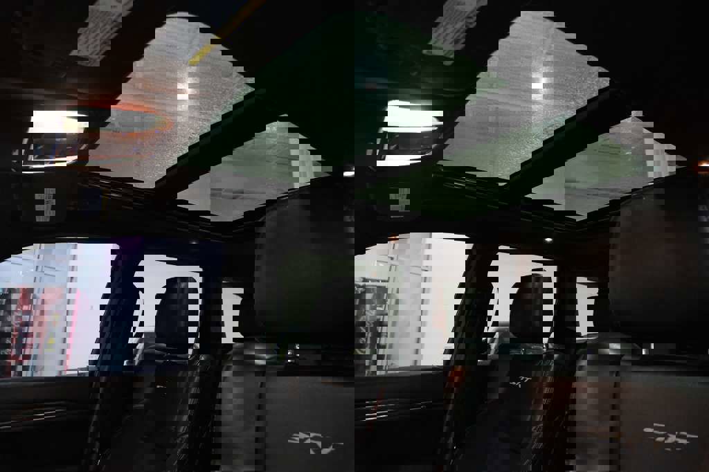 Used 2018 Jeep Grand Cherokee SRT w/ Trailer Tow Group IV image 35