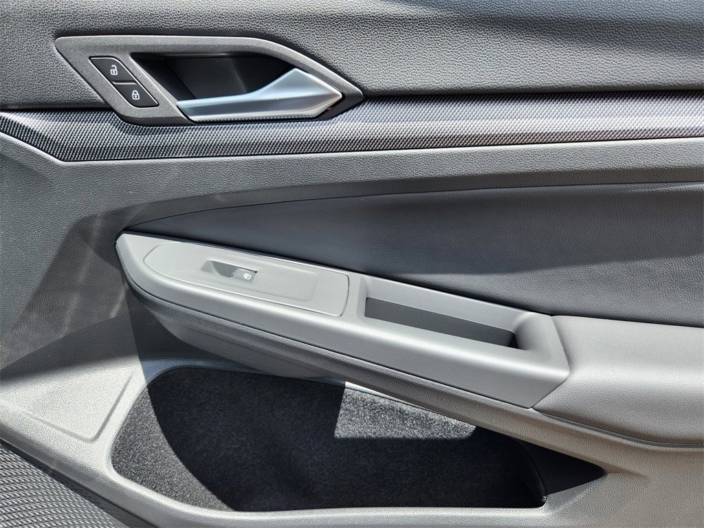 New 2025 Volkswagen GTI SE image 18