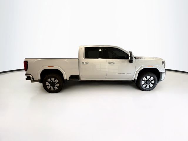 Certified 2025 GMC Sierra 3500 Denali w/ Denali Reserve Package AWD/4WD image 7