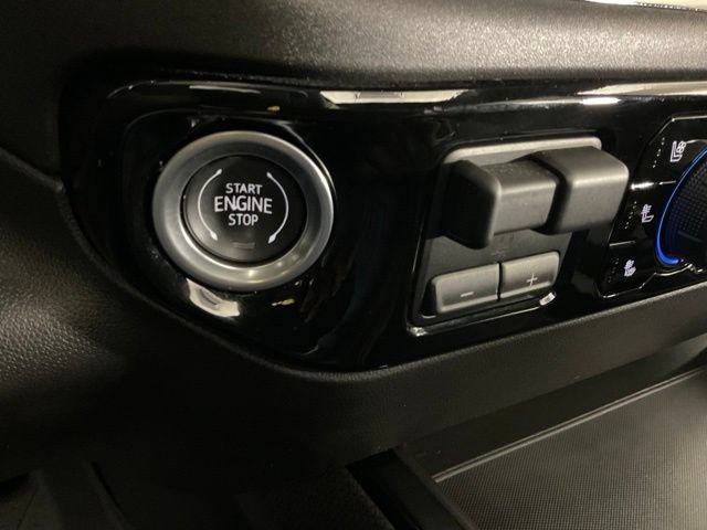 Used 2024 Chevrolet Silverado 1500 ZR2 w/ Technology Package AWD/4WD image 22