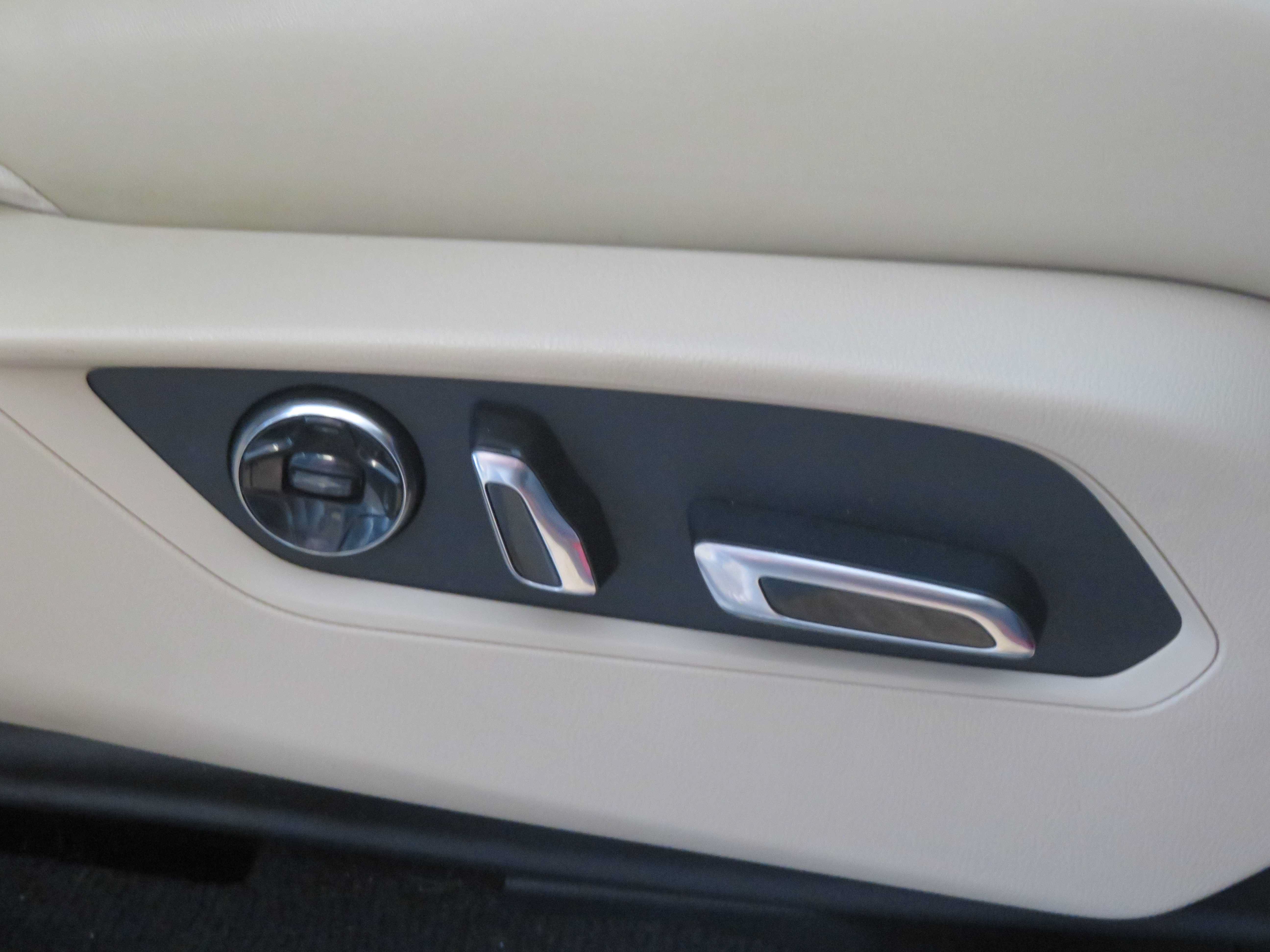 Used 2020 Acura RDX w/ Advance Package FWD image 26