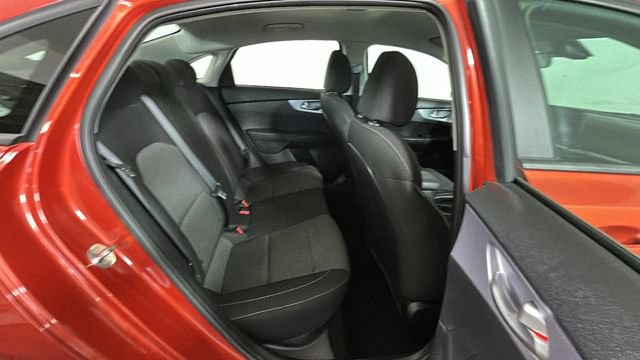 Used 2022 Kia Forte LXS FWD image 29