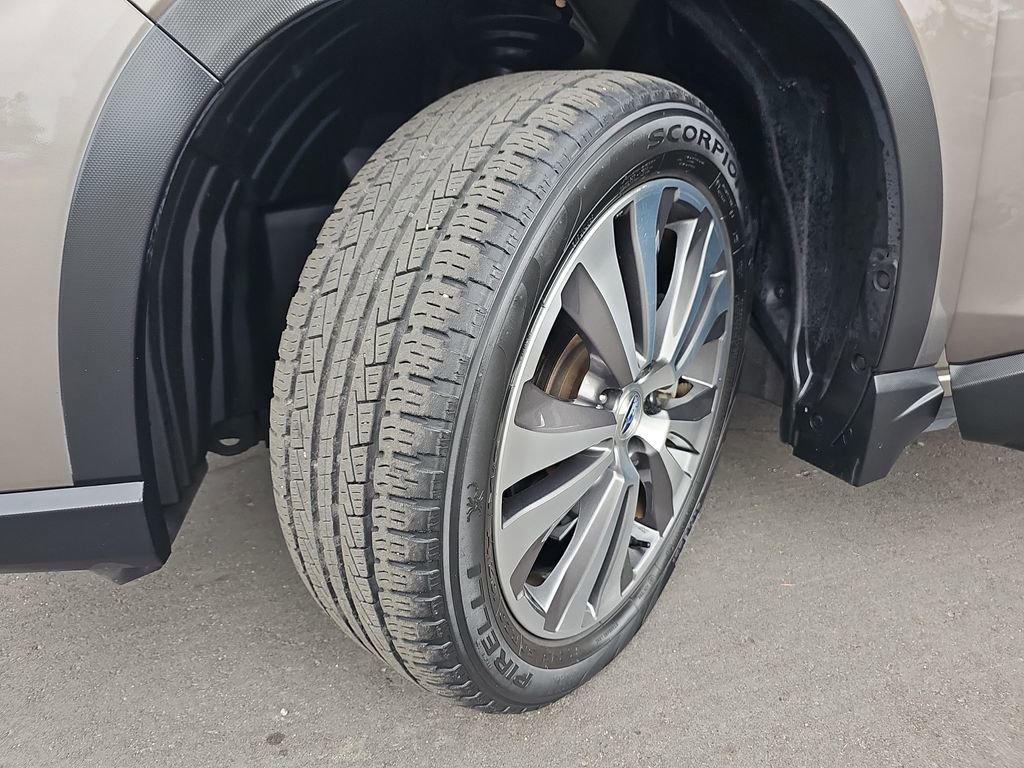 Used 2021 Subaru Ascent Limited w/ Technology Package AWD/4WD image 37