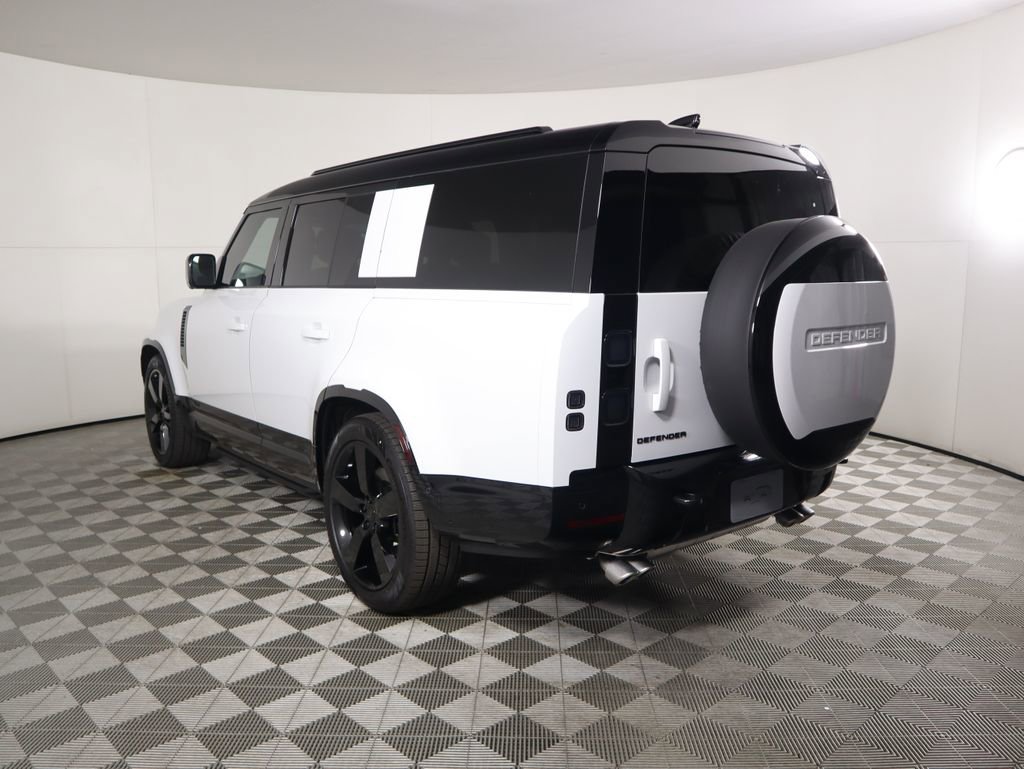 New 2026 Land Rover Defender 130 V8 image 7