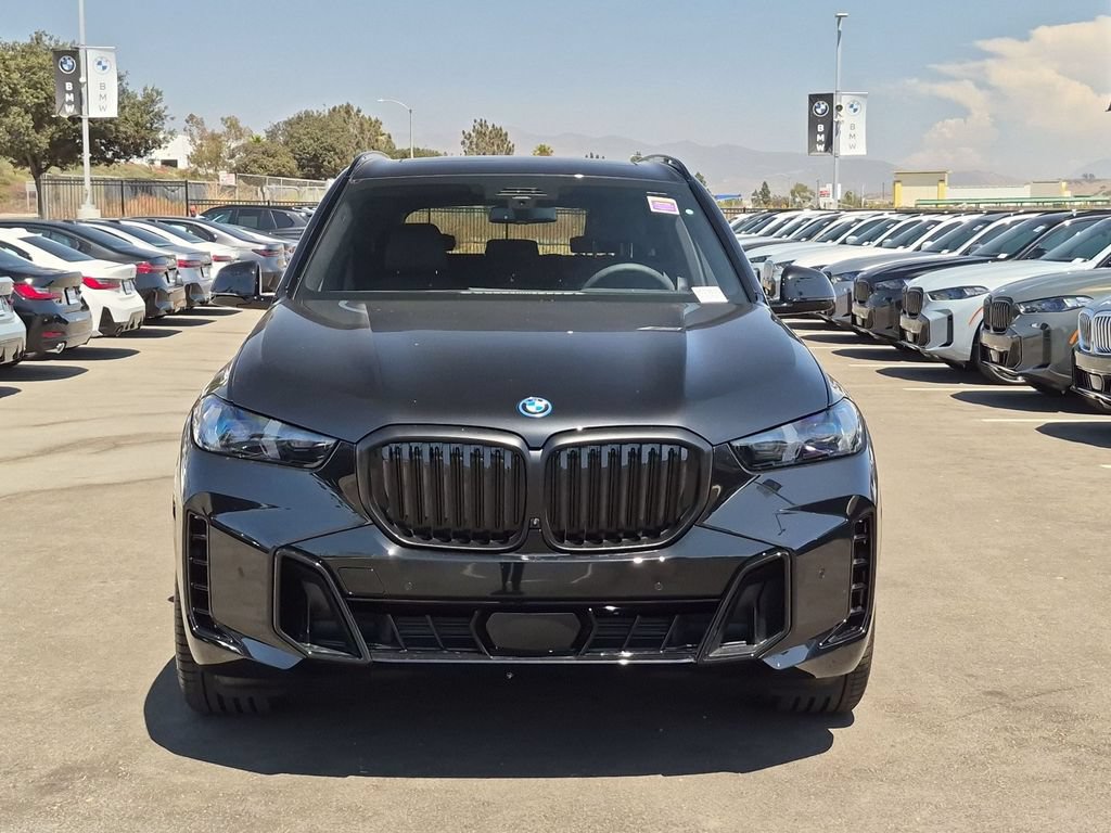 New 2026 BMW X5 xDrive50e w/ Executive Package AWD/4WD image 4