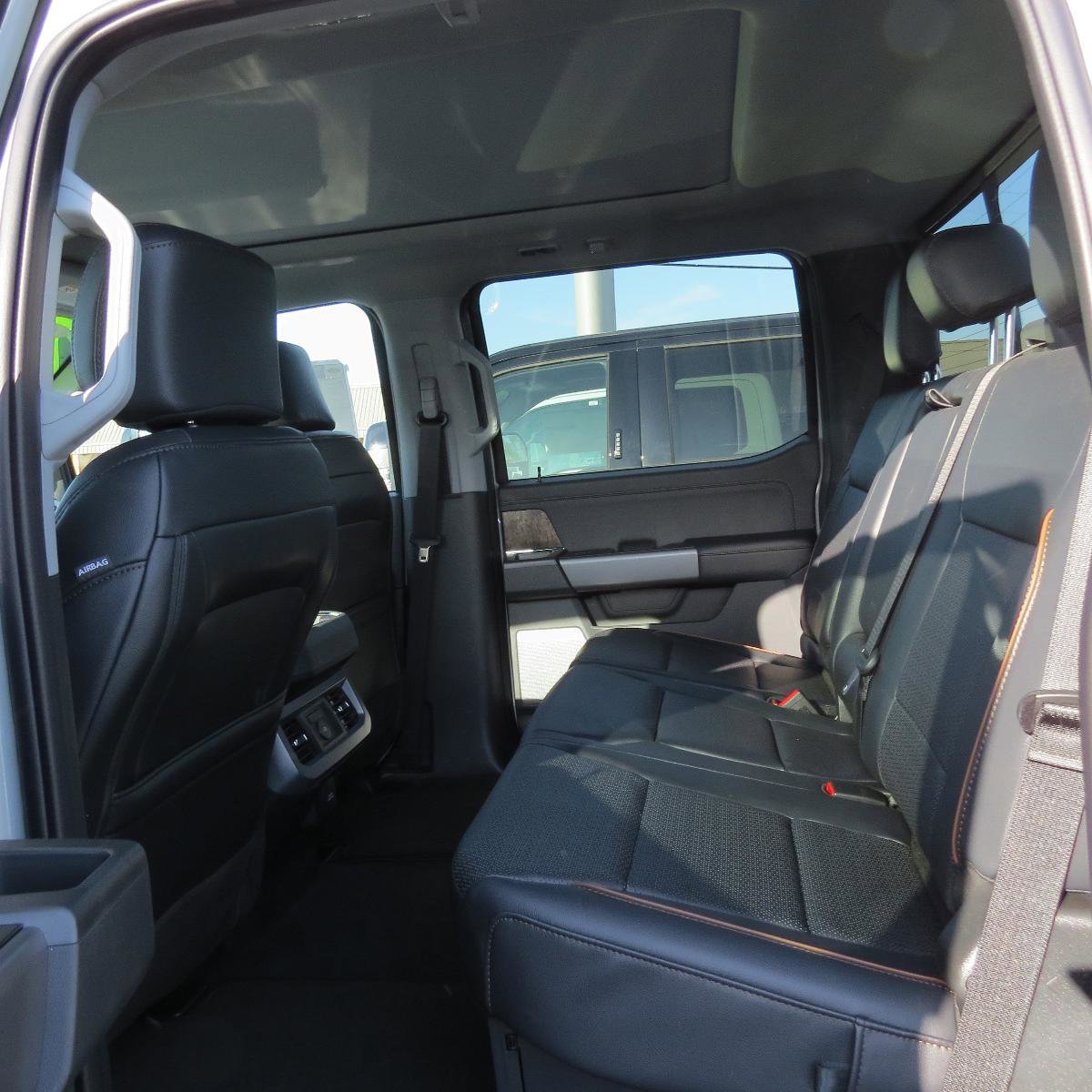 New 2025 Ford F250 Lariat w/ Lariat Ultimate Package image 12