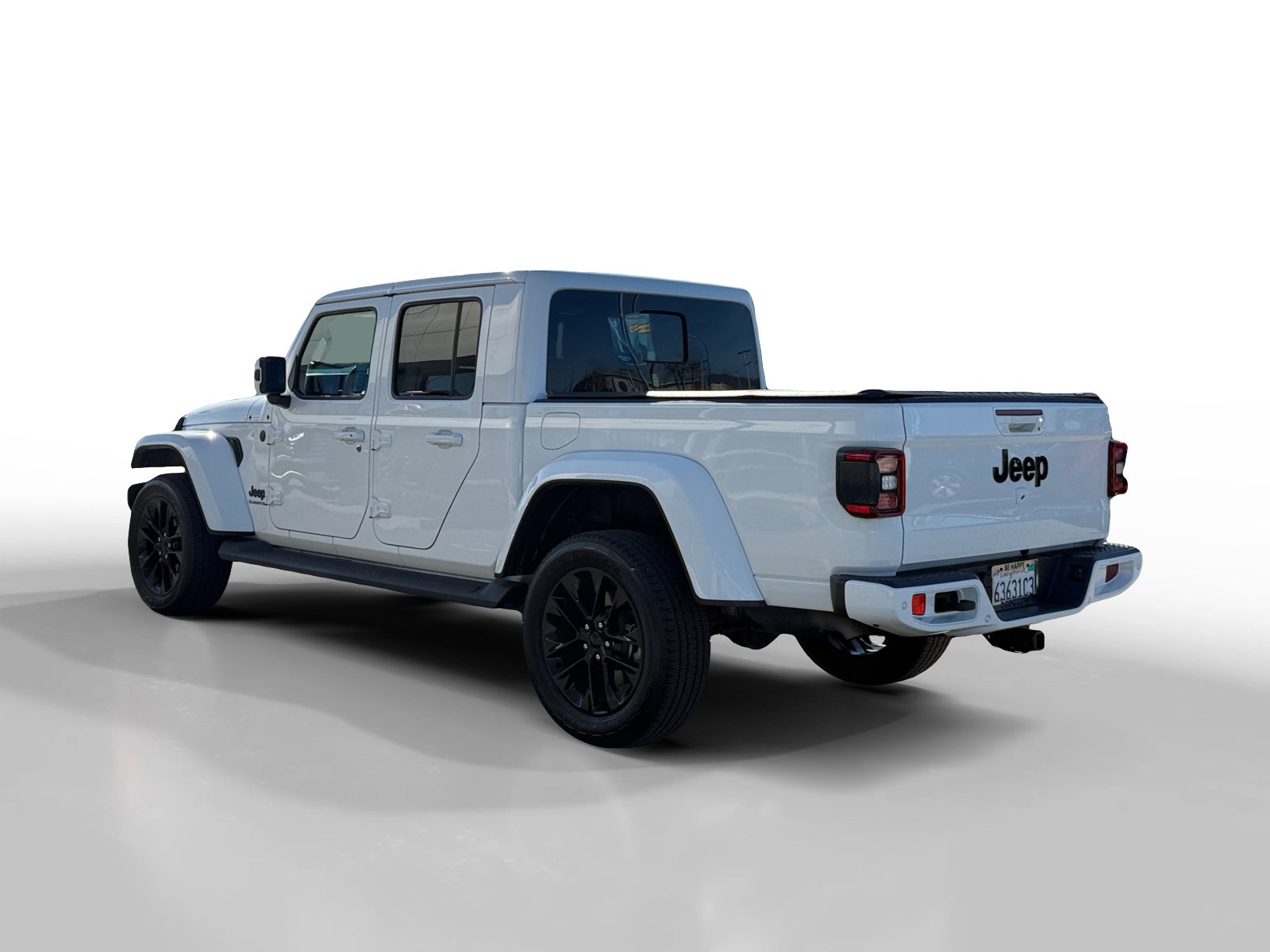 Used 2021 Jeep Gladiator Overland image 3