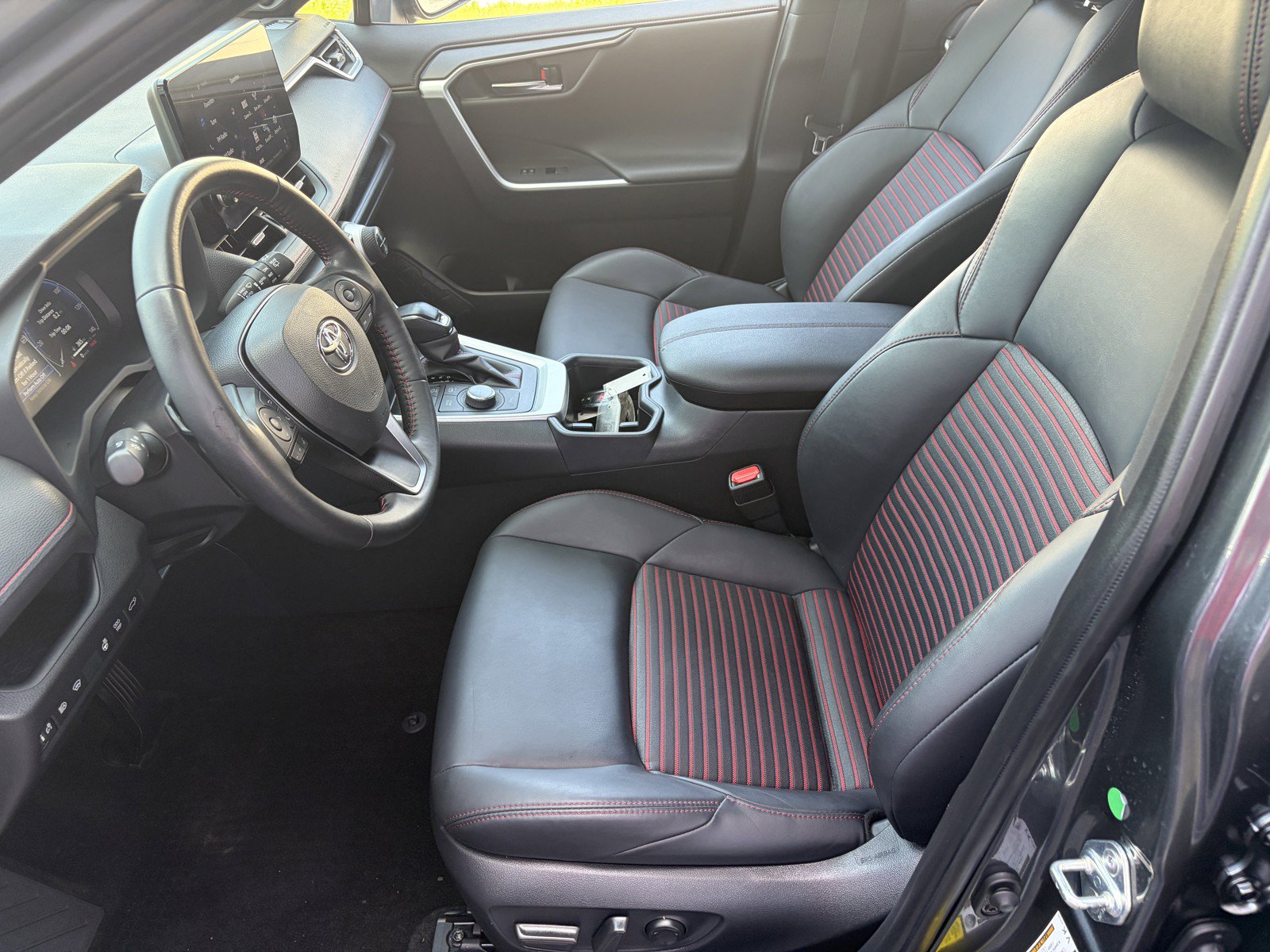 Used 2023 Toyota RAV4 XSE w/ Weather Package AWD/4WD image 11