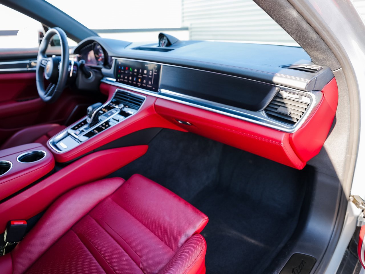 Certified 2023 Porsche Panamera Platinum Edition image 27