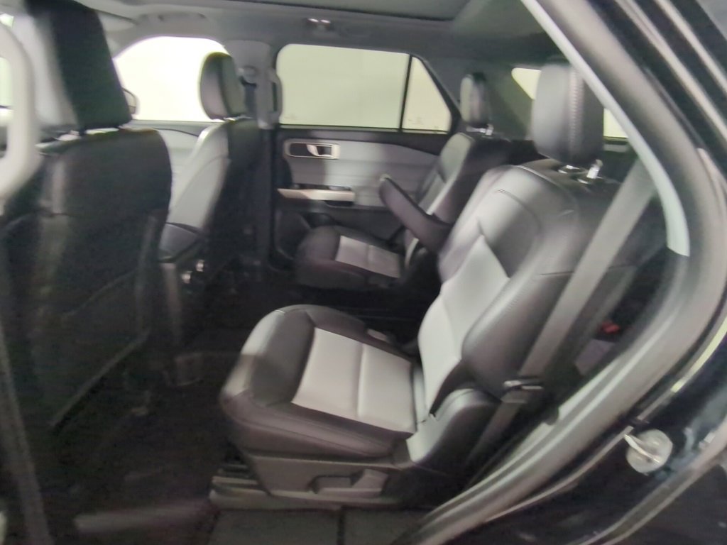 Used 2023 Ford Explorer XLT w/ Equipment Group 202A image 15