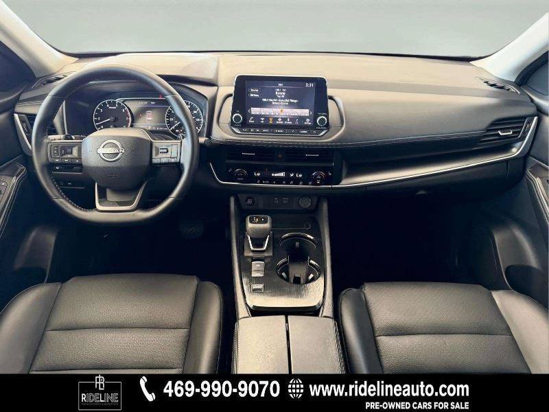 Used 2025 Nissan Rogue SV w/ SV Premium Package FWD image 13