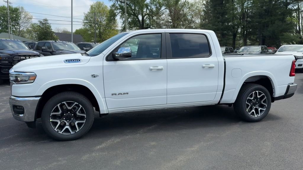 New 2026 RAM 1500 Laramie AWD/4WD image 3