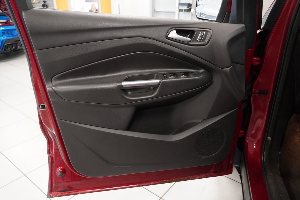 Used 2014 Ford Escape SE w/ Equipment Group 201A image 16