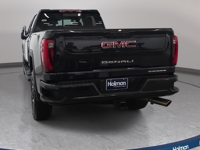 Used 2024 GMC Sierra 2500 Denali w/ Technology Package AWD/4WD image 7