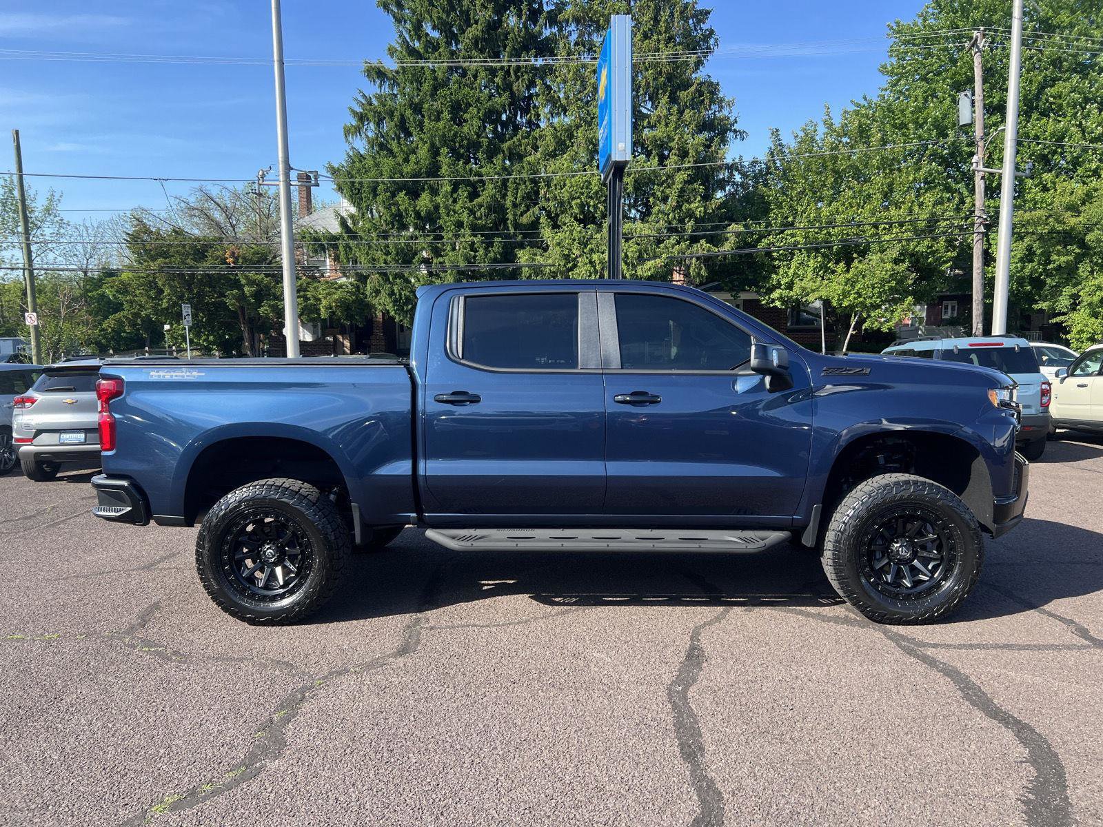 Used 2020 Chevrolet Silverado 1500 LT Trail Boss AWD/4WD image 8