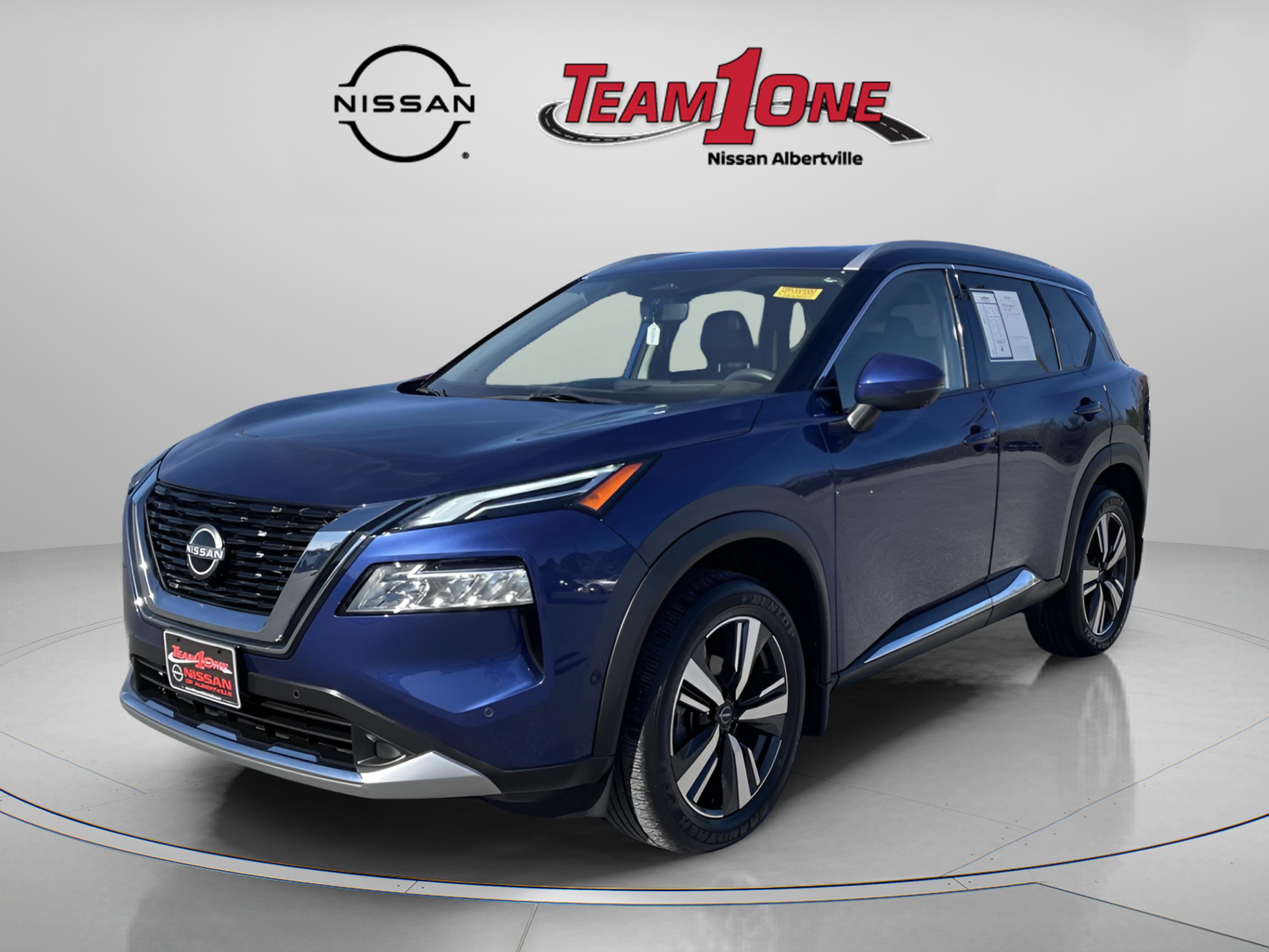 Used 2023 Nissan Rogue Platinum w/ Platinum Premium Package image 4