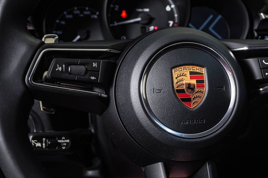 Certified 2026 Porsche Macan AWD/4WD image 20