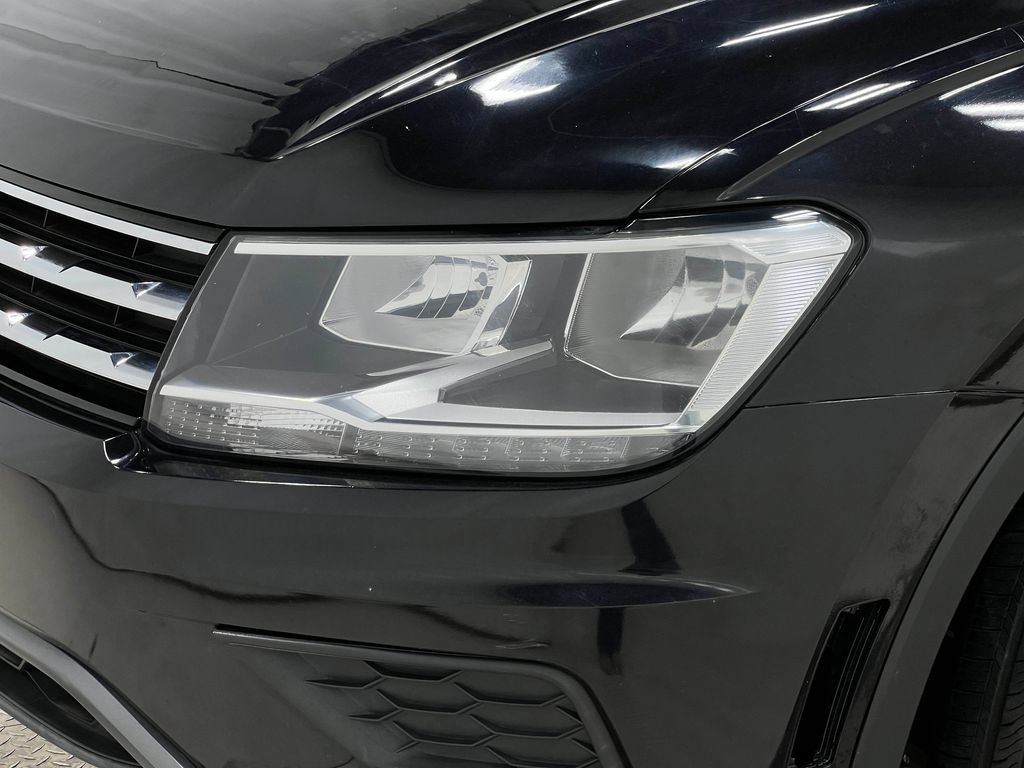 Used 2020 Volkswagen Tiguan SE AWD/4WD image 34