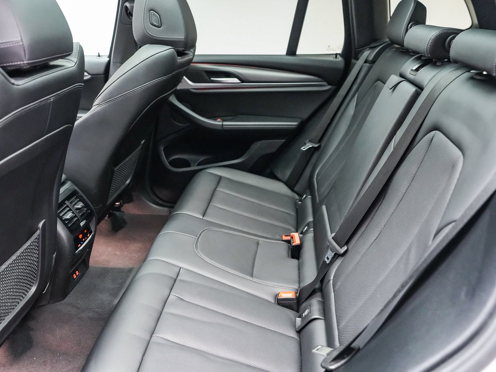 Used 2023 BMW X3 sDrive30i w/ M Sport Package RWD image 19
