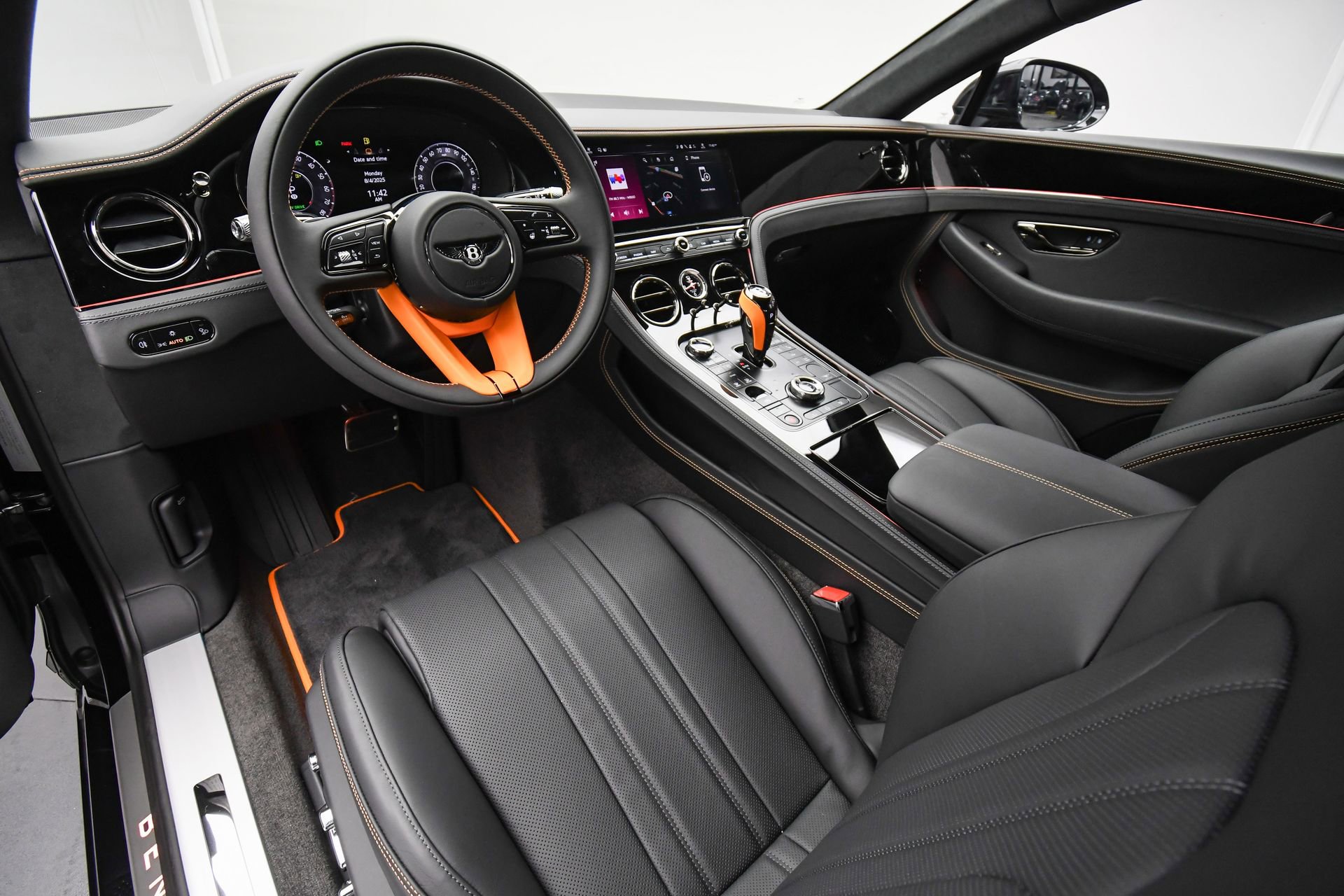New 2025 Bentley Continental GT image 2