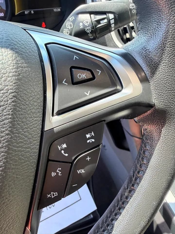 Used 2019 Ford Edge SEL w/ Equipment Group 201A FWD image 23