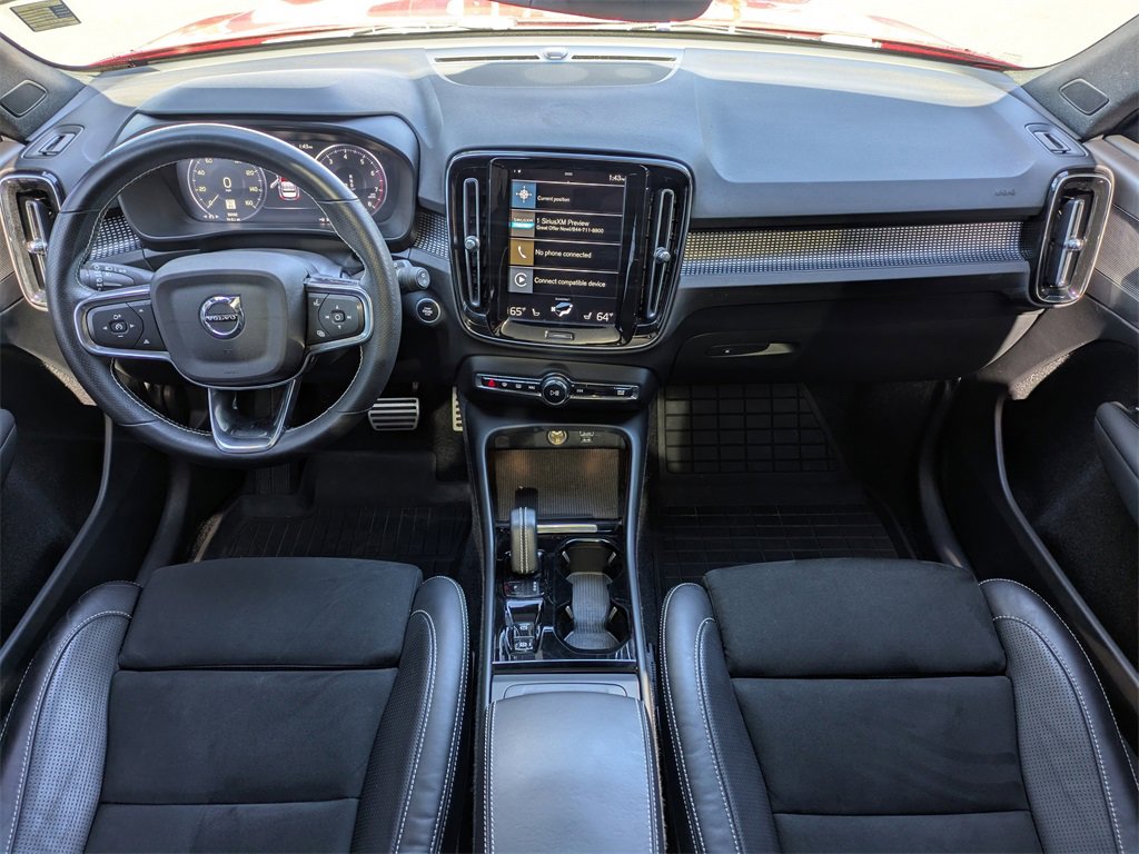 Used 2021 Volvo XC40 T5 R-Design w/ Climate Package image 16
