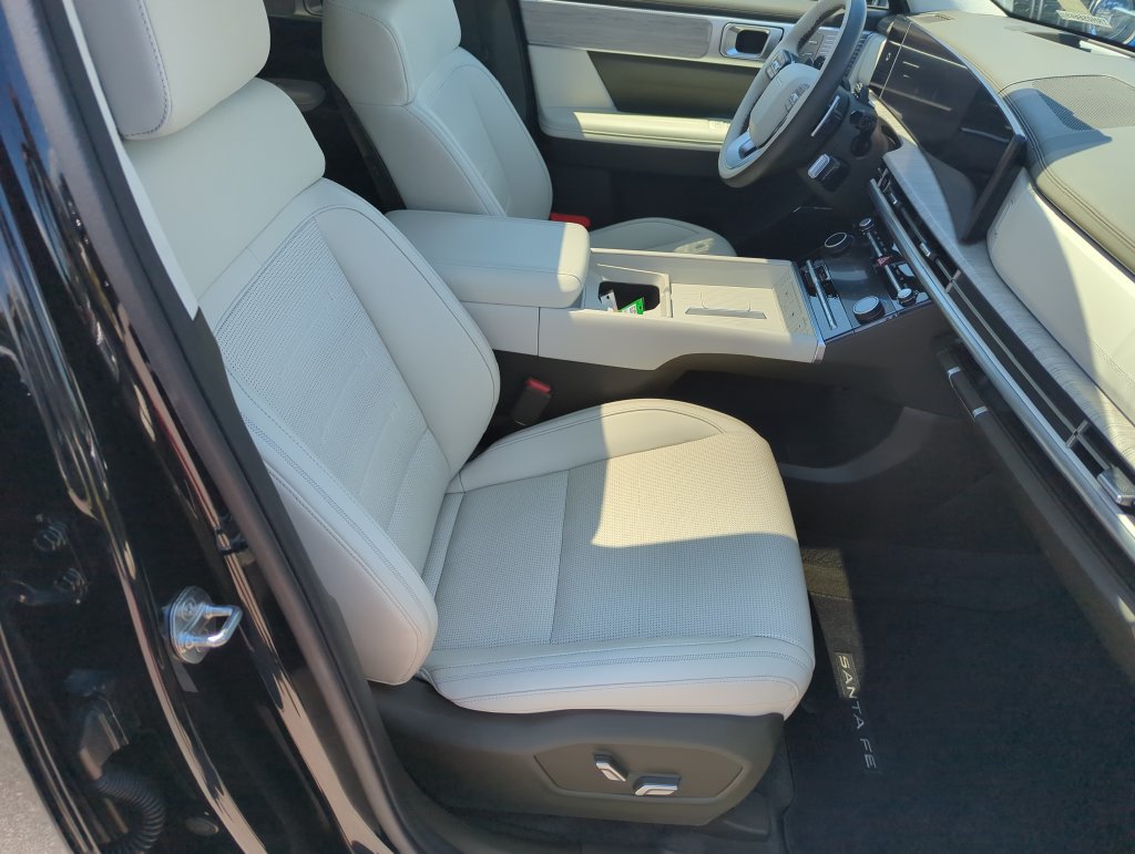 Used 2024 Hyundai Santa Fe Calligraphy FWD image 42