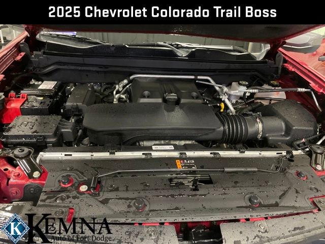 Used 2025 Chevrolet Colorado Trail Boss image 33