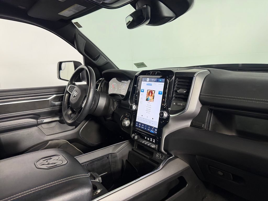 Used 2024 RAM 1500 Laramie AWD/4WD image 32