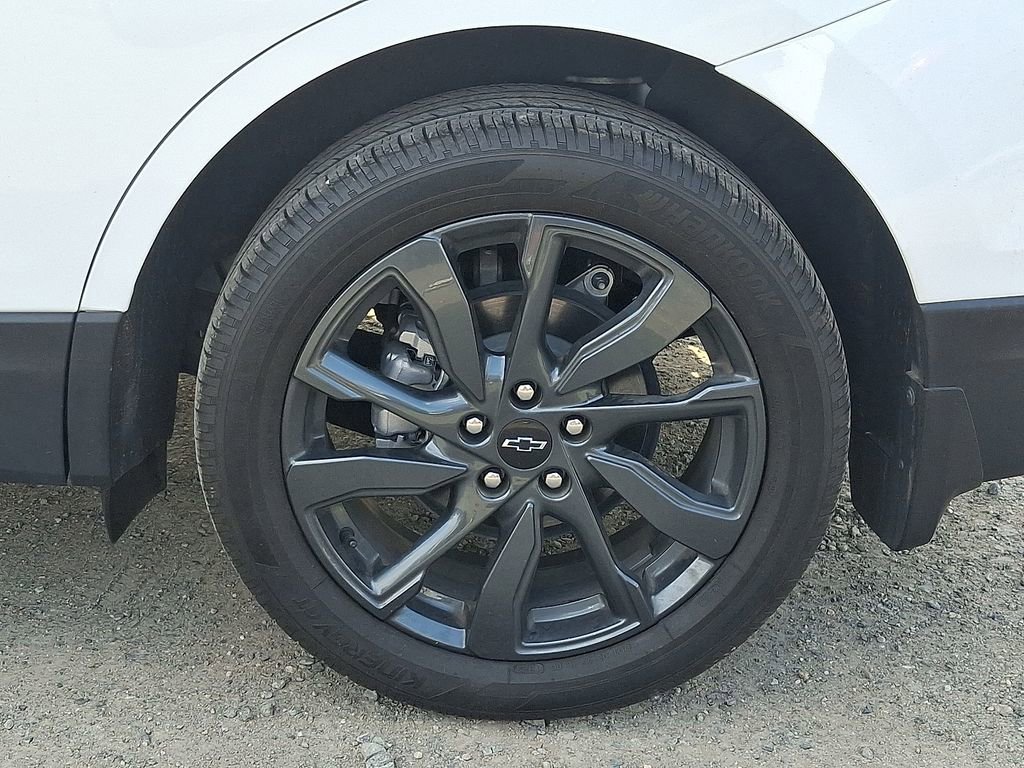 Used 2024 Chevrolet Equinox RS w/ RS Leather Package image 11
