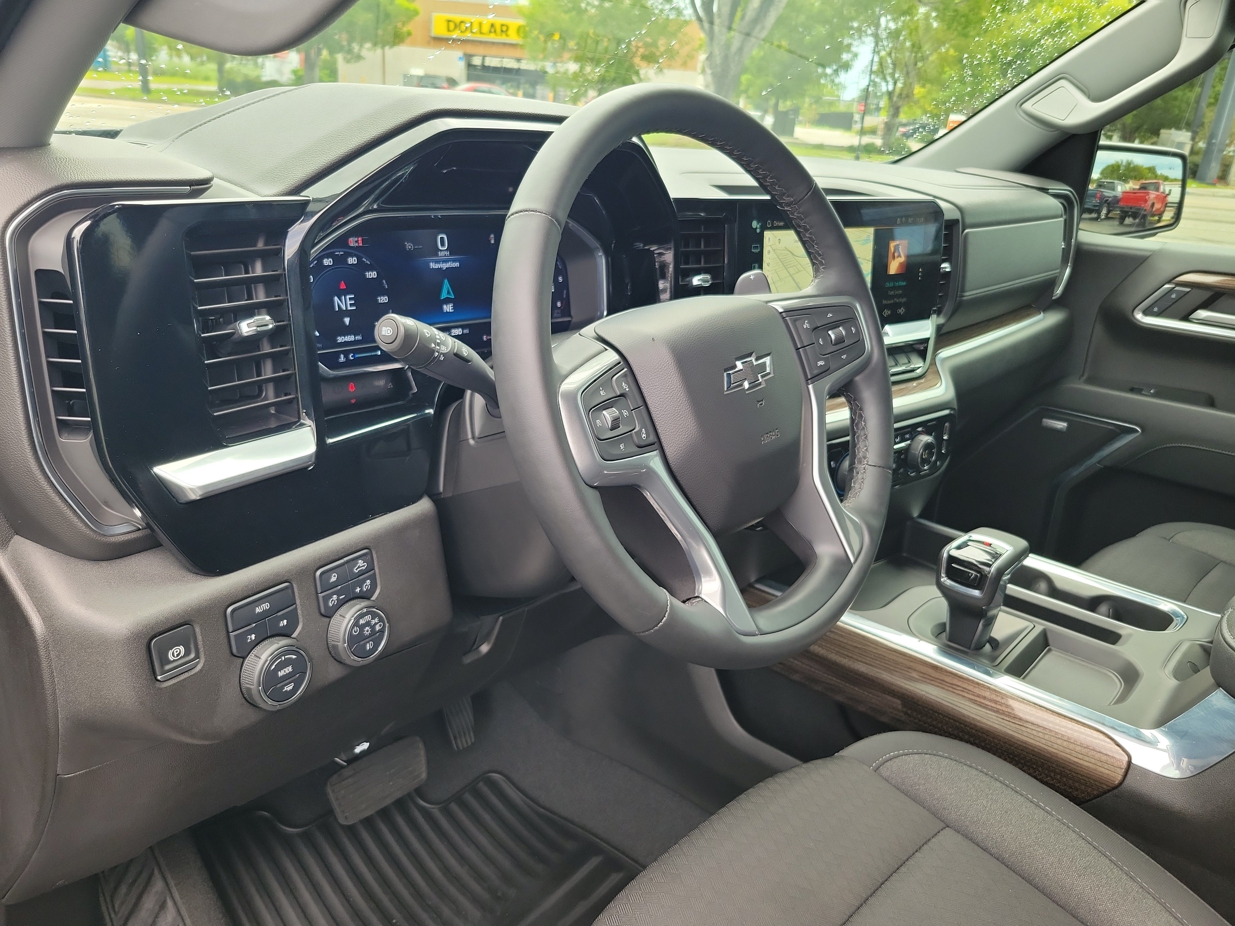 Used 2024 Chevrolet Silverado 1500 RST w/ Convenience Package II AWD/4WD image 16