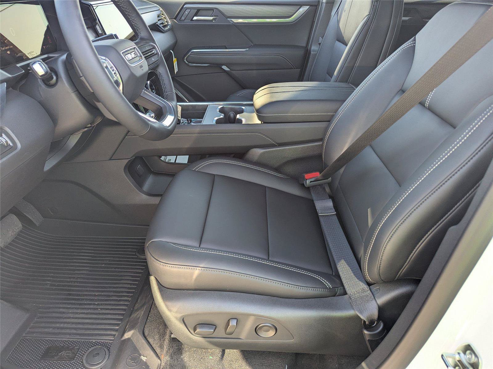 New 2026 GMC Acadia Elevation w/ Elevation Premium Package FWD image 17