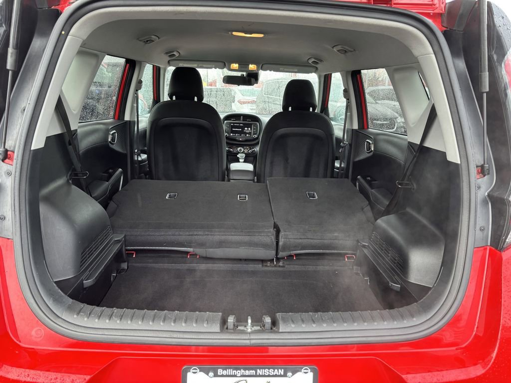 Used 2024 Kia Soul LX w/ Option Group 015 FWD image 28