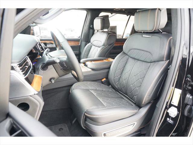 New 2022 Jeep Grand Wagoneer Series III w/ Rear Seat Video Group 1 image 18