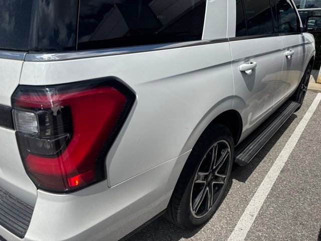 Used 2020 Ford Expedition Limited w/ Equipment Group 303A AWD/4WD image 4